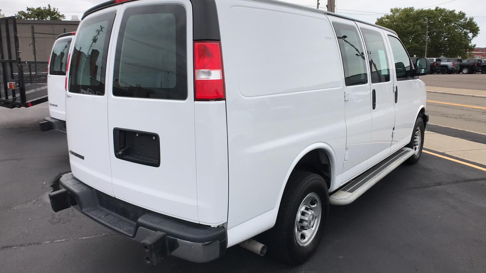 2022 Chevrolet Express 2500 Work Van 5