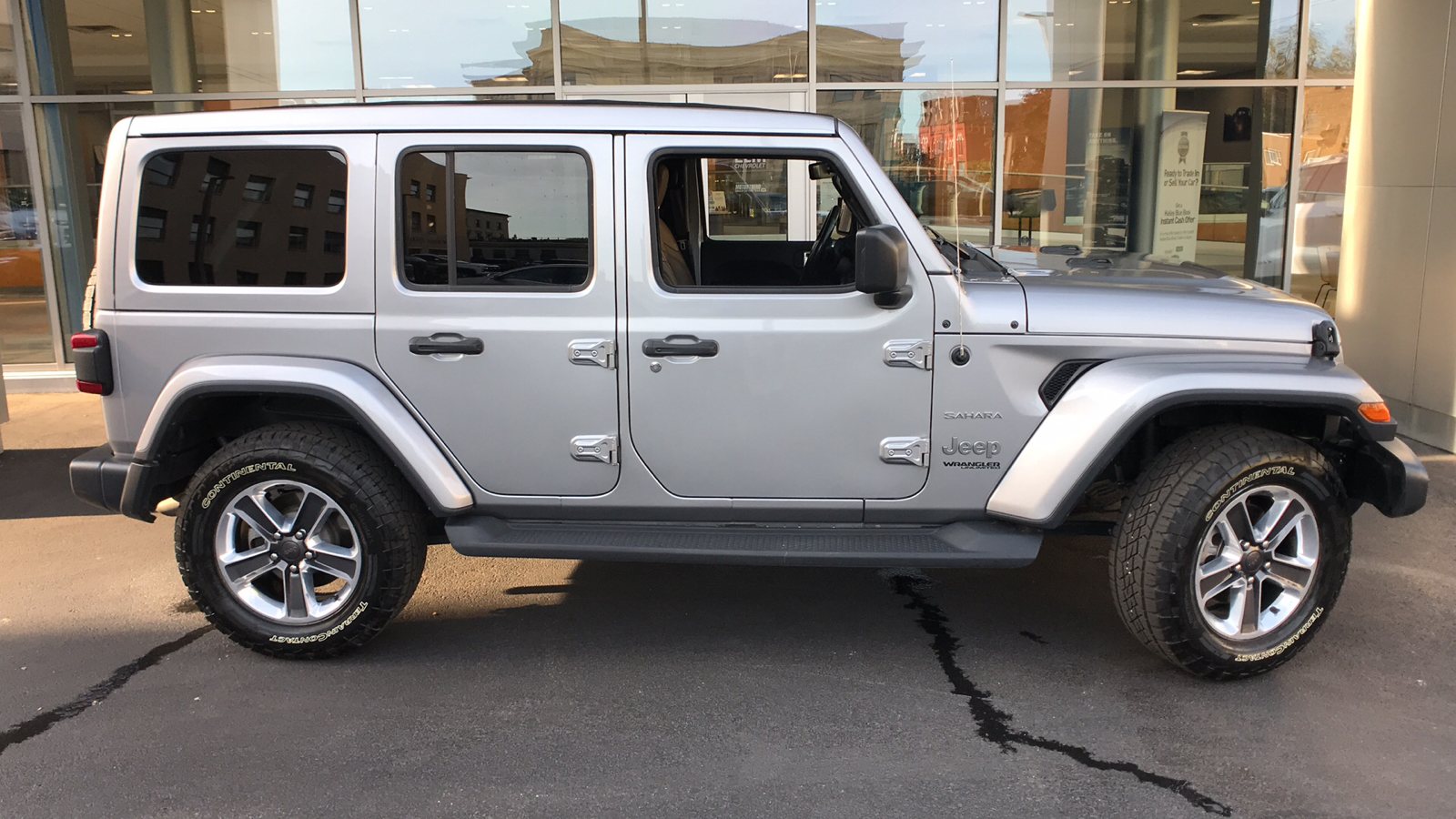 2021 Jeep Wrangler Unlimited Sahara 24