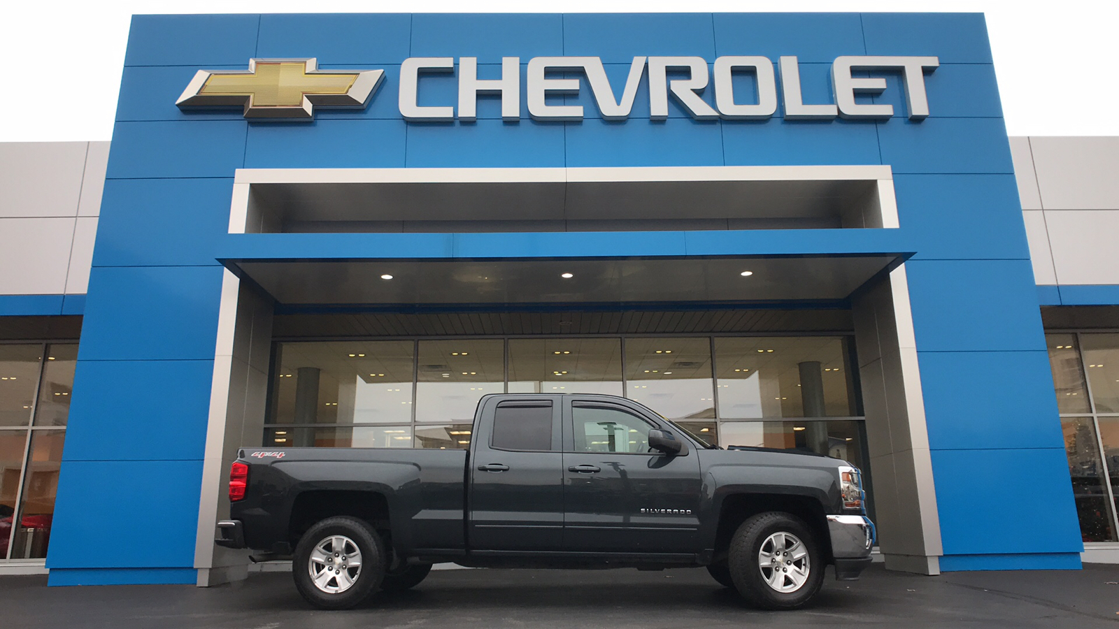 2017 Chevrolet Silverado 1500 LT 1