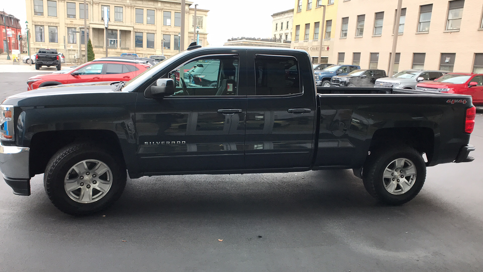 2017 Chevrolet Silverado 1500 LT 6