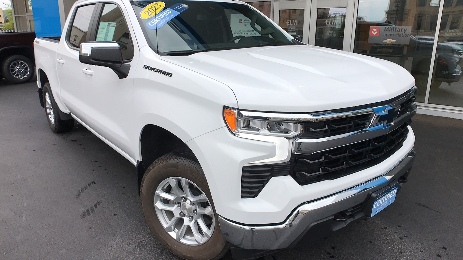 2023 Chevrolet Silverado 1500 LT 2