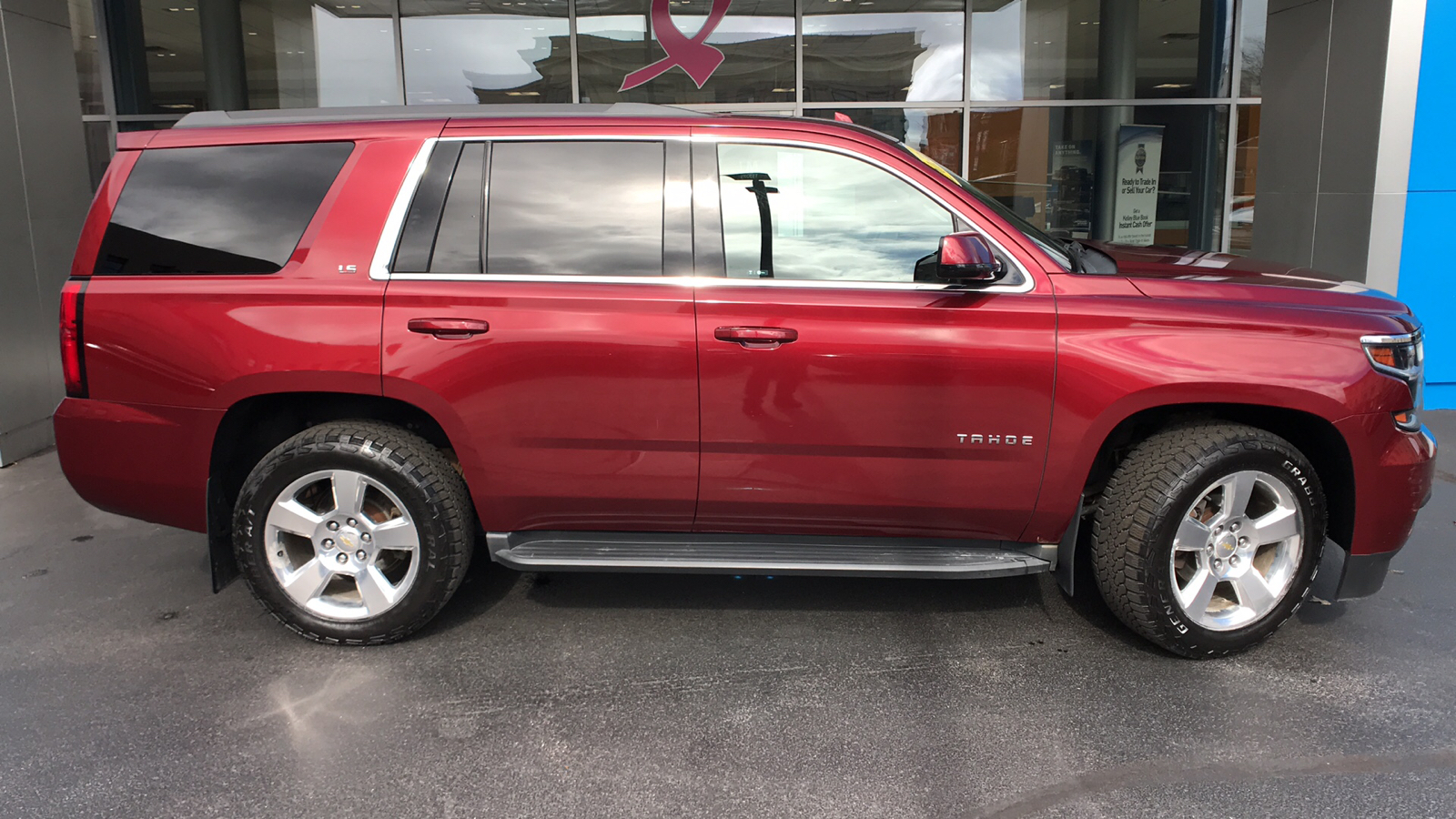 2016 Chevrolet Tahoe LS 26