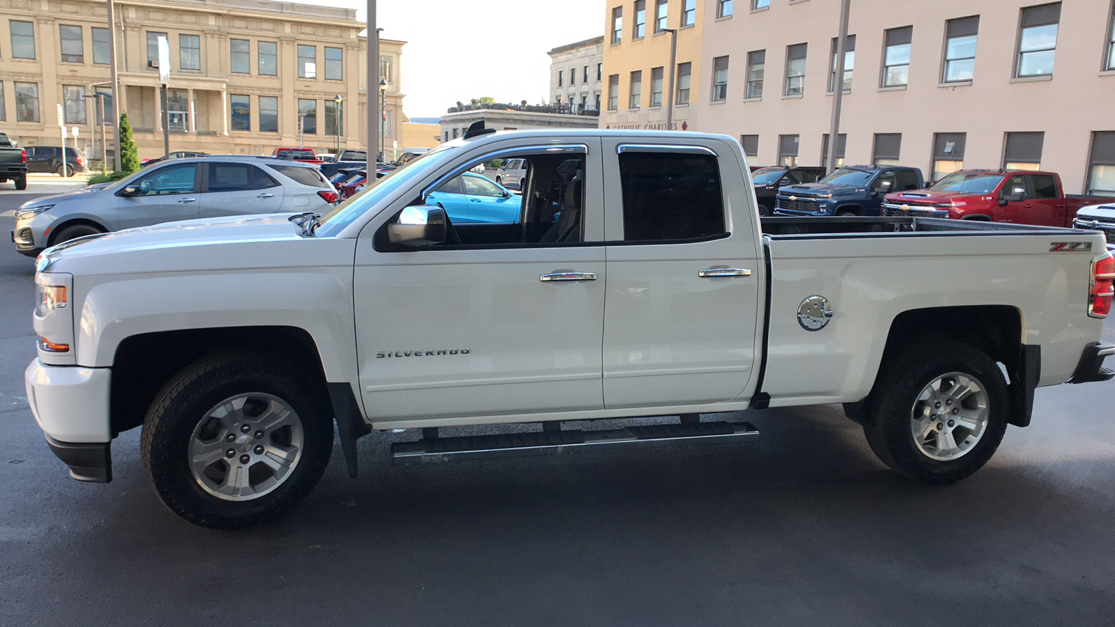 2017 Chevrolet Silverado 1500 LT 6