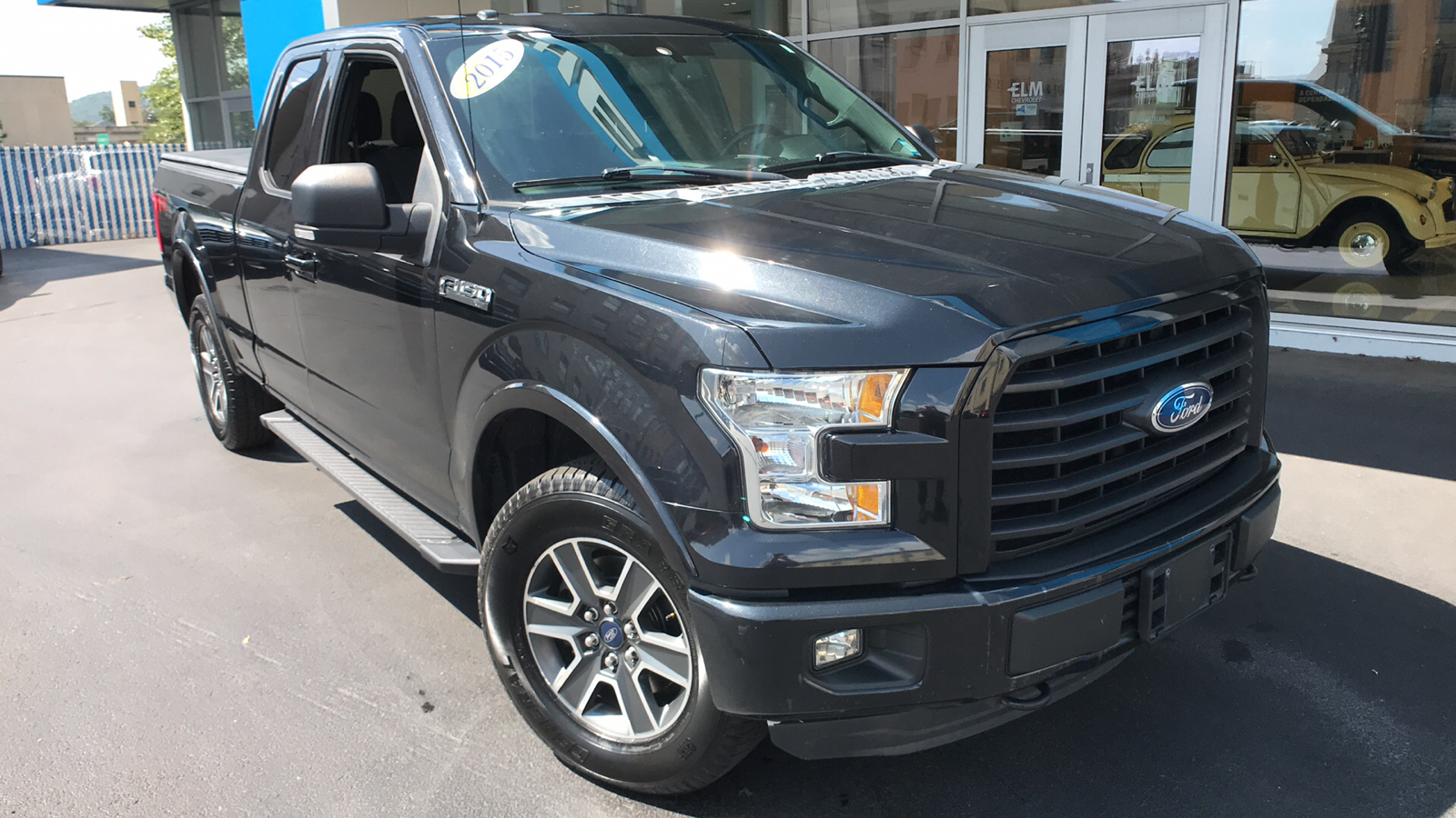 2015 Ford F-150 XLT 2