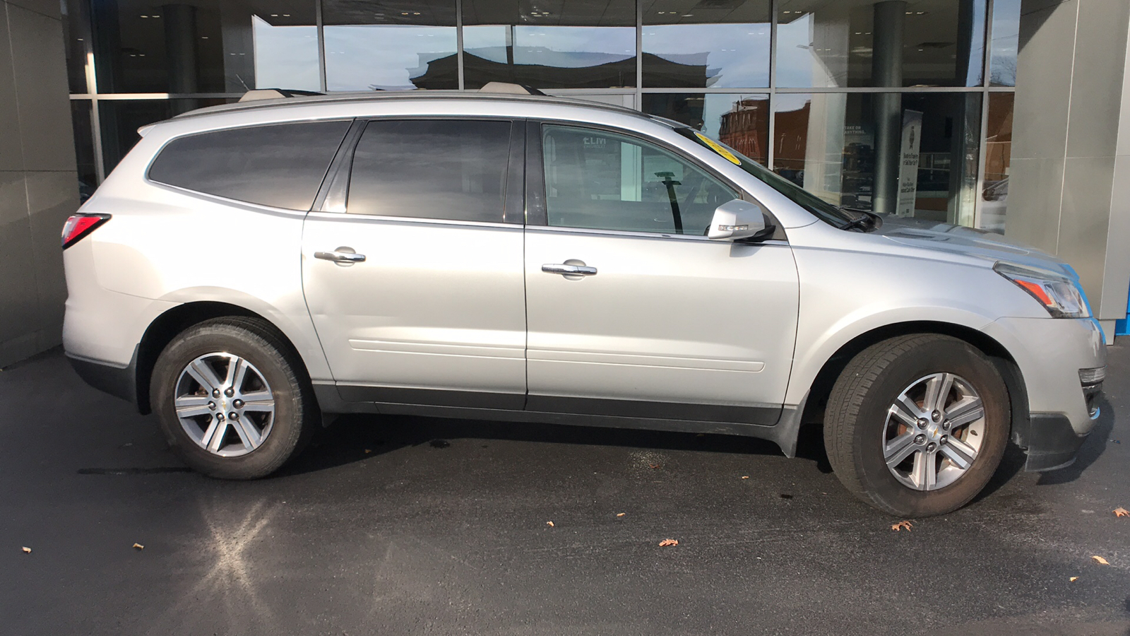 2015 Chevrolet Traverse  2