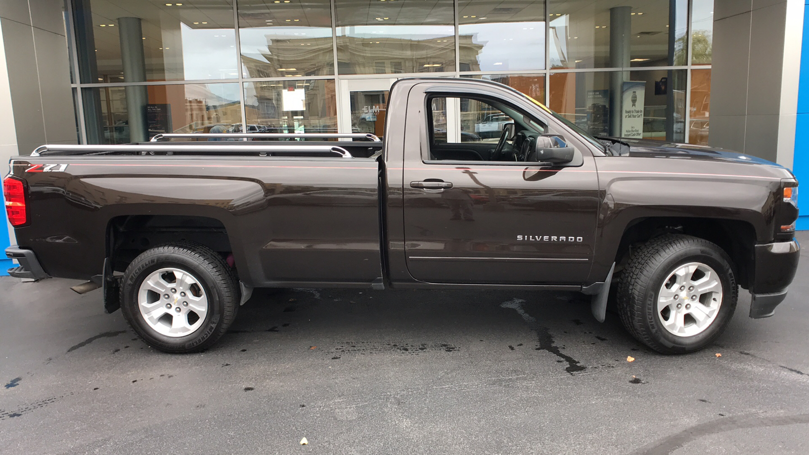 2018 Chevrolet Silverado 1500 LT 2