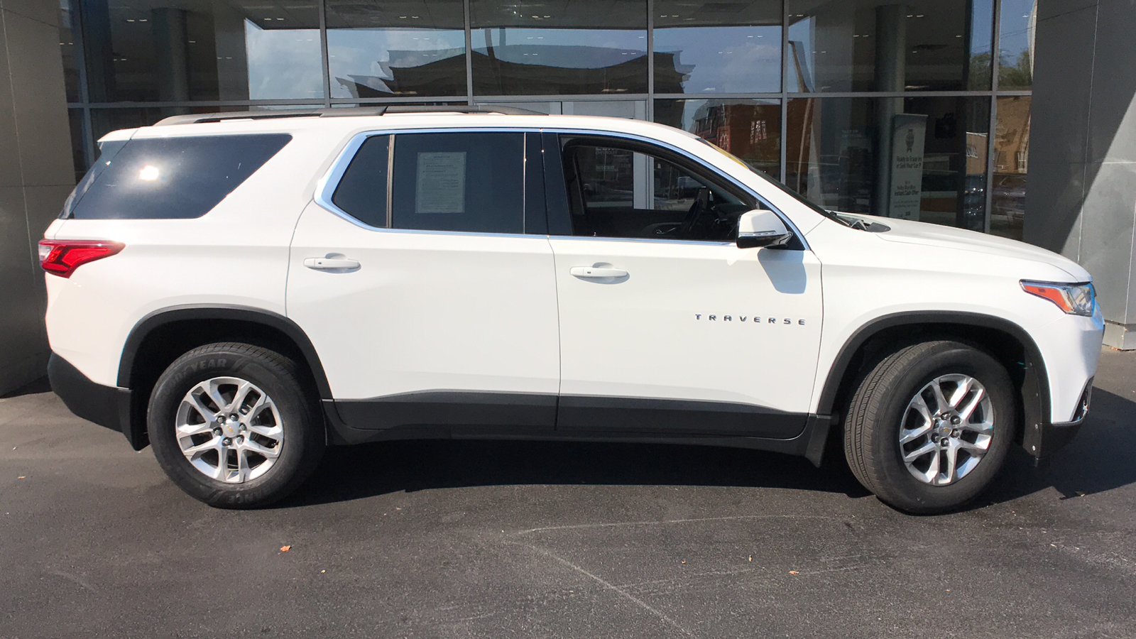 2019 Chevrolet Traverse LT 2