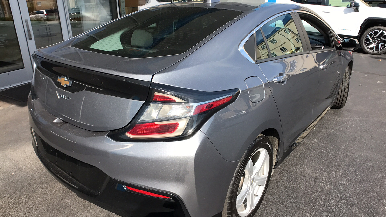 2018 Chevrolet Volt LT 9