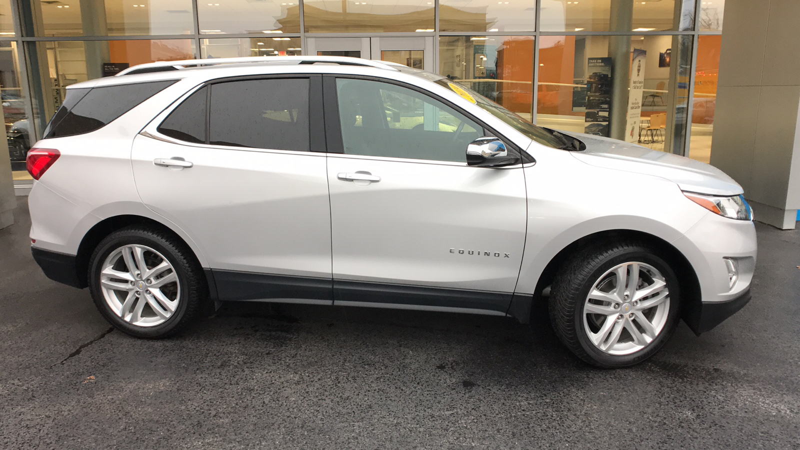 2019 Chevrolet Equinox Premier 2