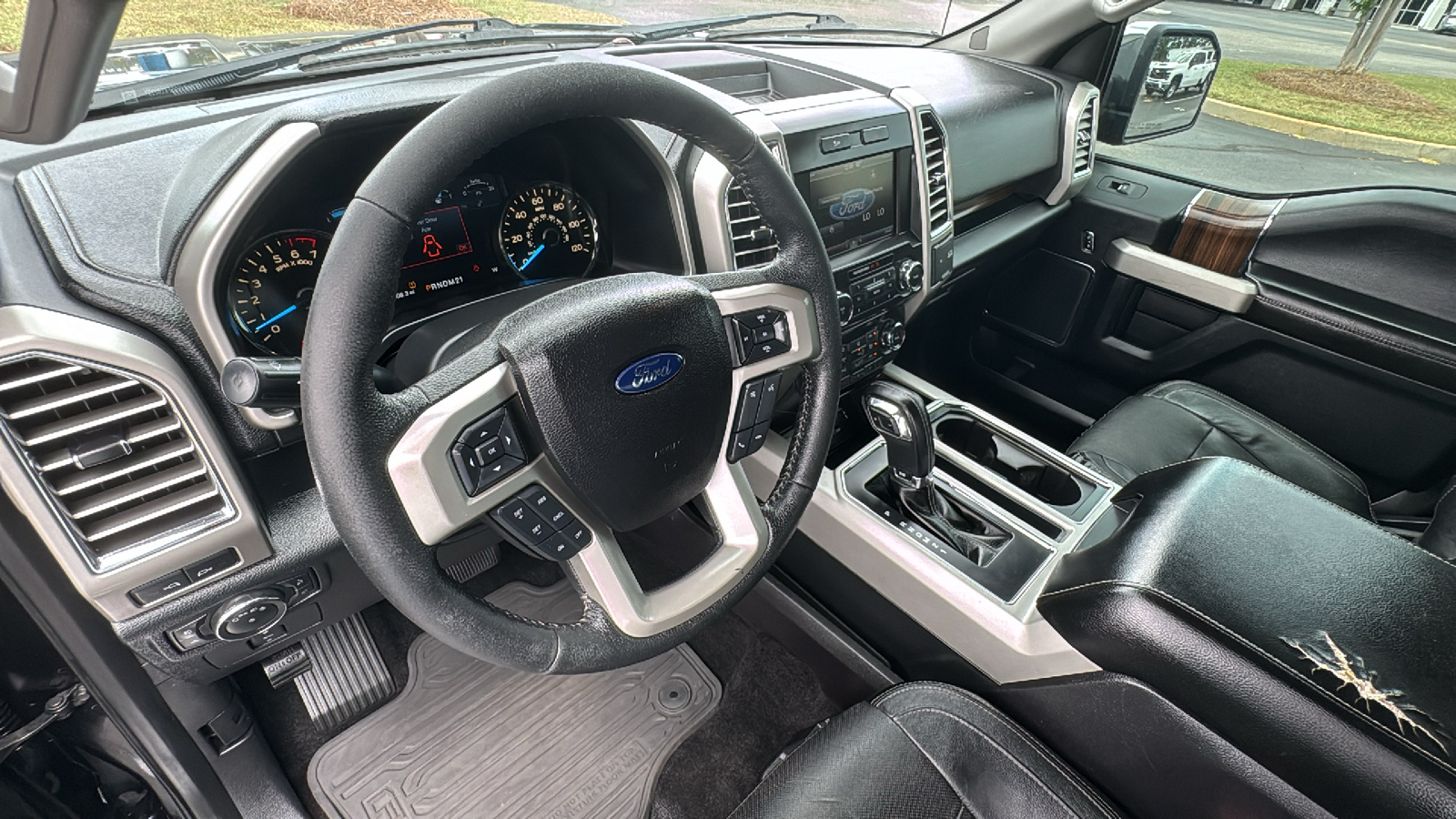 2015 Ford F-150 Lariat 3