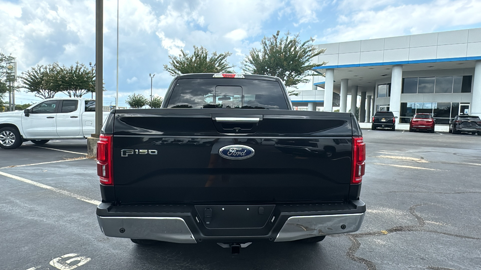 2015 Ford F-150 Lariat 31