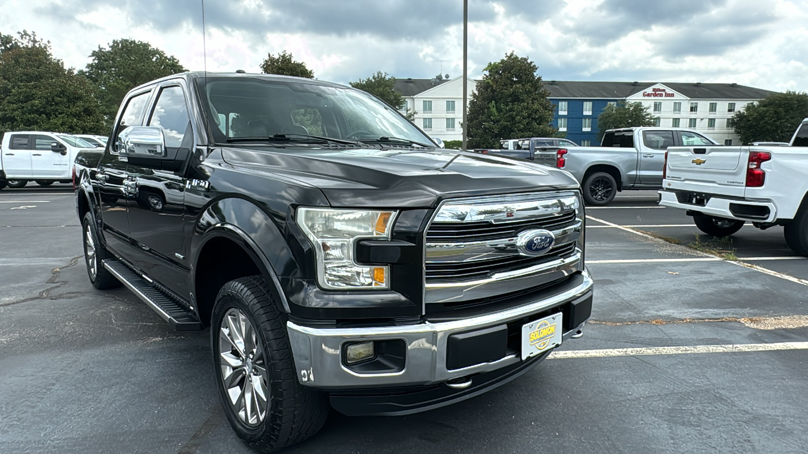 2015 Ford F-150 Lariat 34