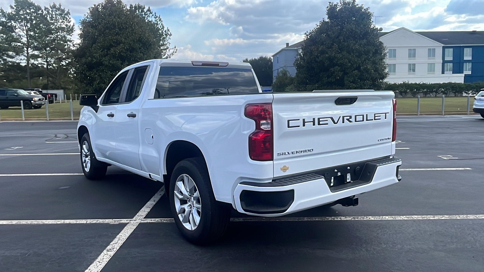2024 Chevrolet Silverado 1500 Custom 21