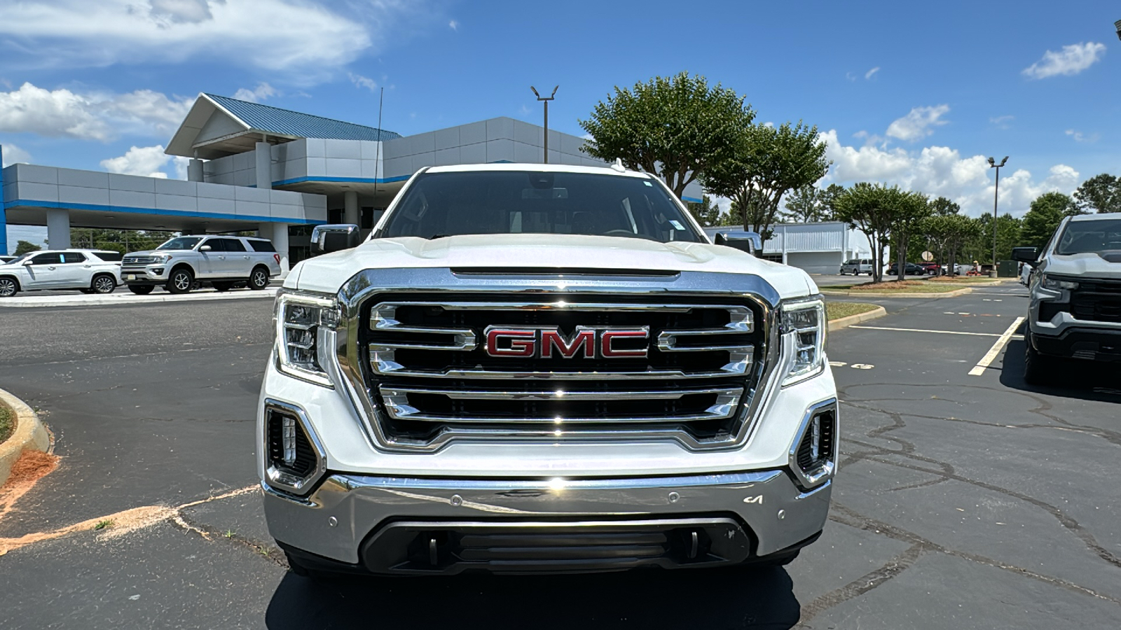 2022 GMC Sierra 1500 Limited SLT 32