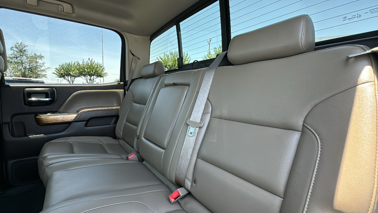 2015 Chevrolet Silverado 2500HD LTZ 26