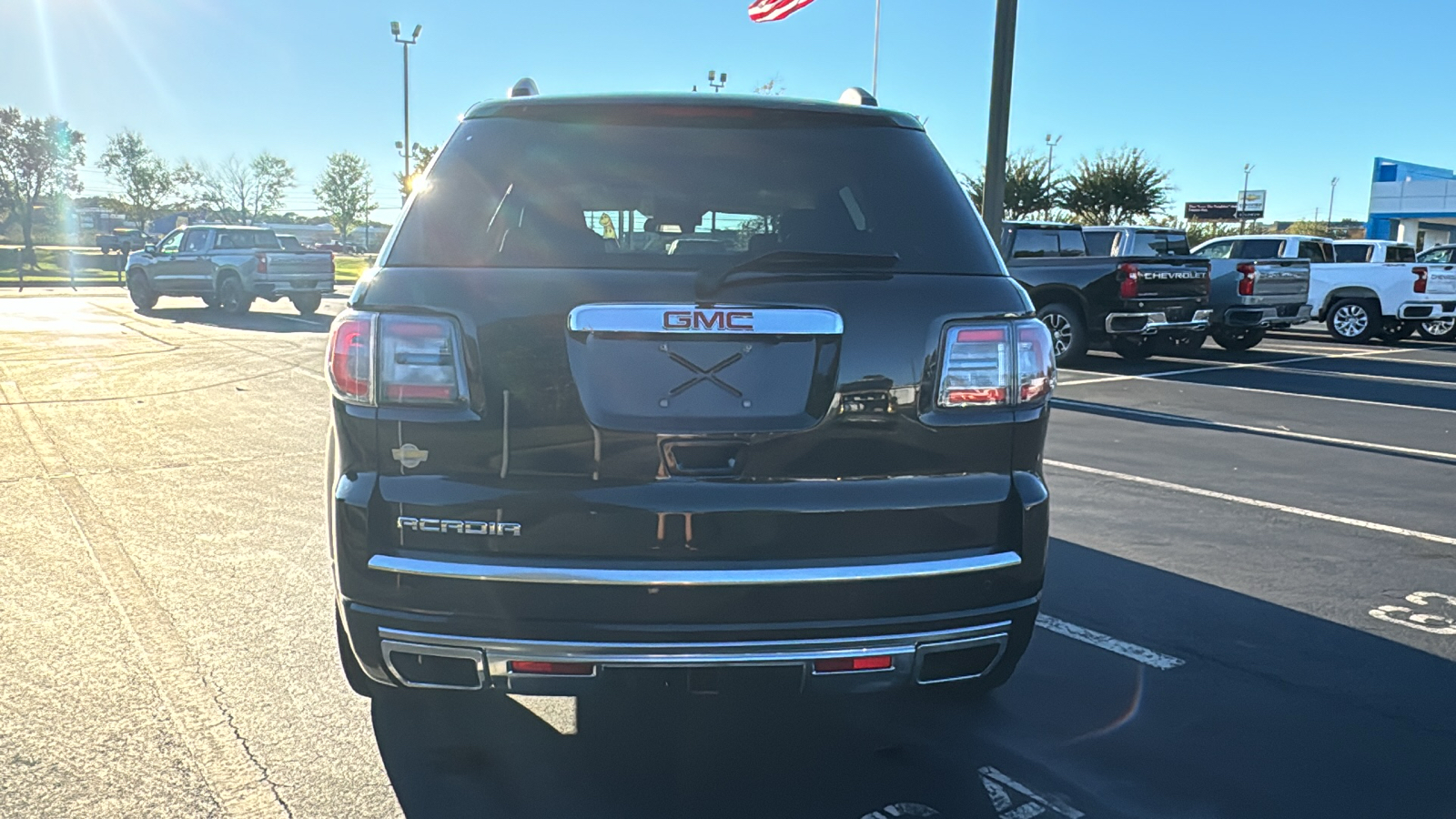 2014 GMC Acadia Denali 32