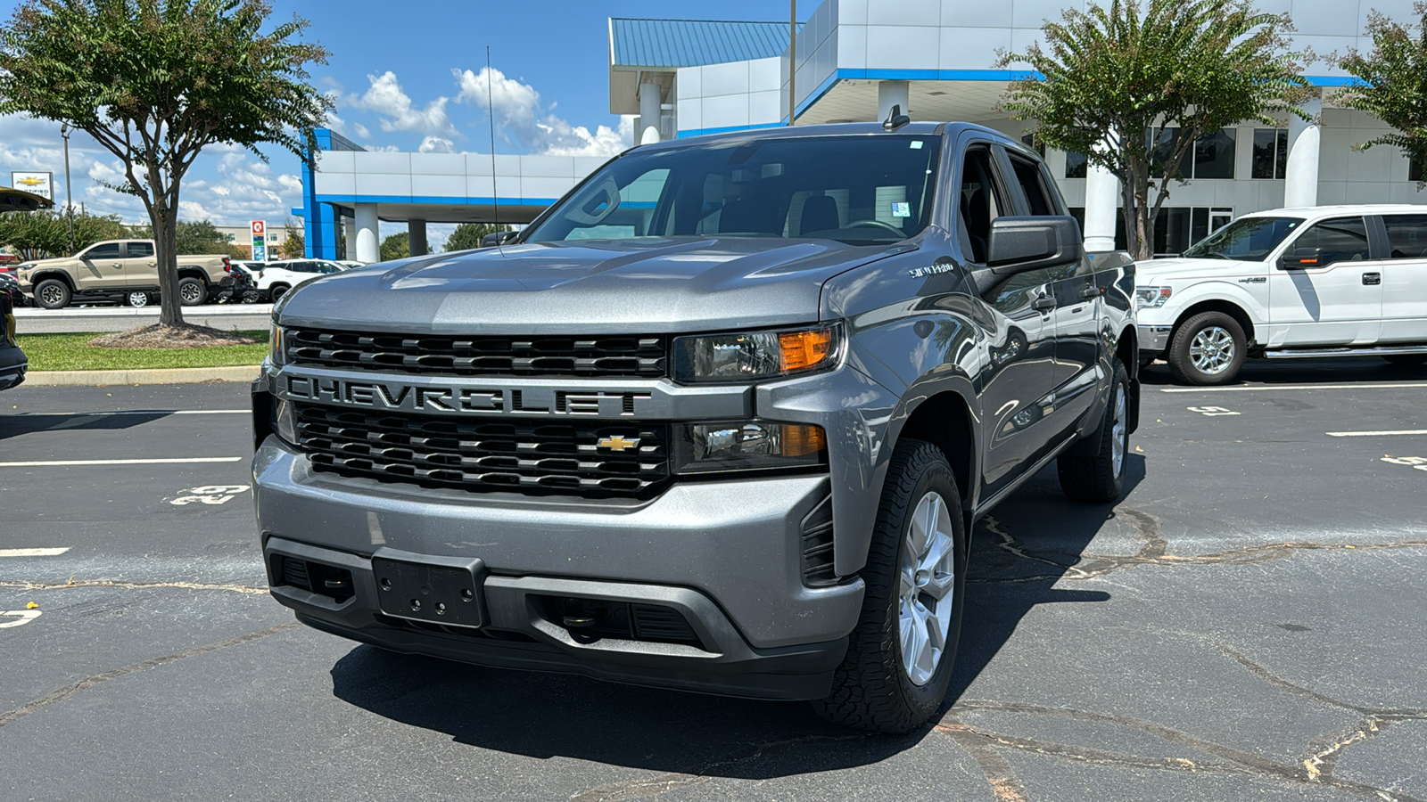 2022 Chevrolet Silverado 1500 LTD Custom 1