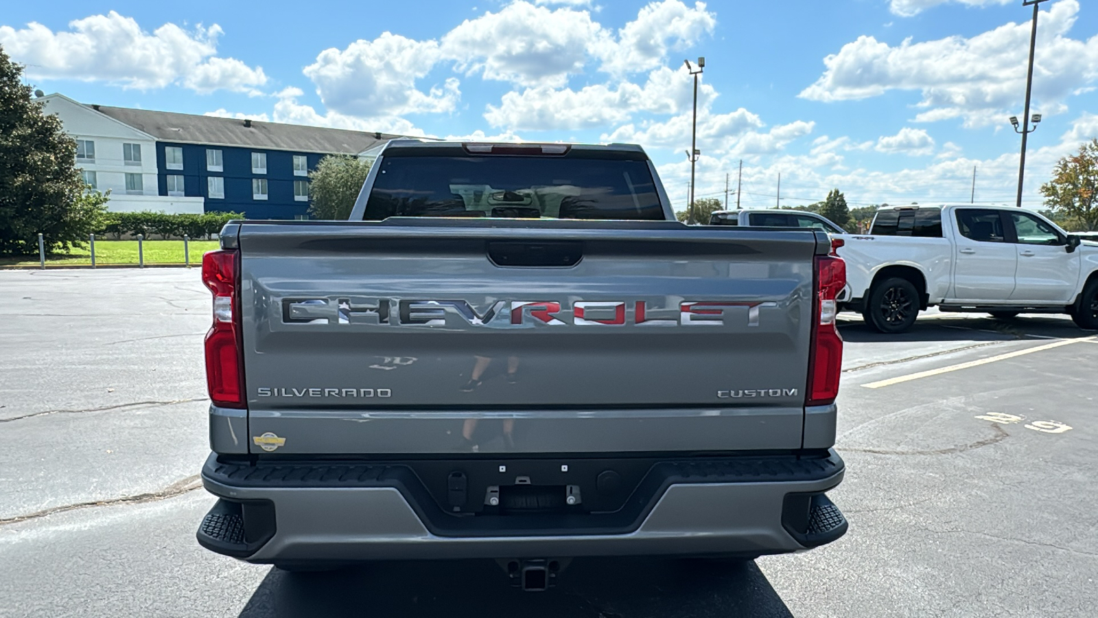 2022 Chevrolet Silverado 1500 LTD Custom 24