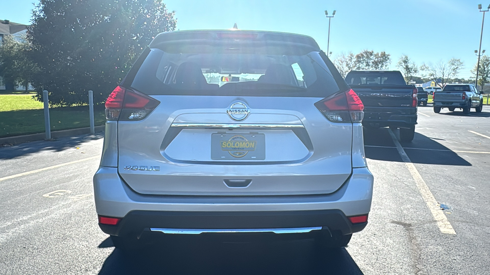 2017 Nissan Rogue S 22