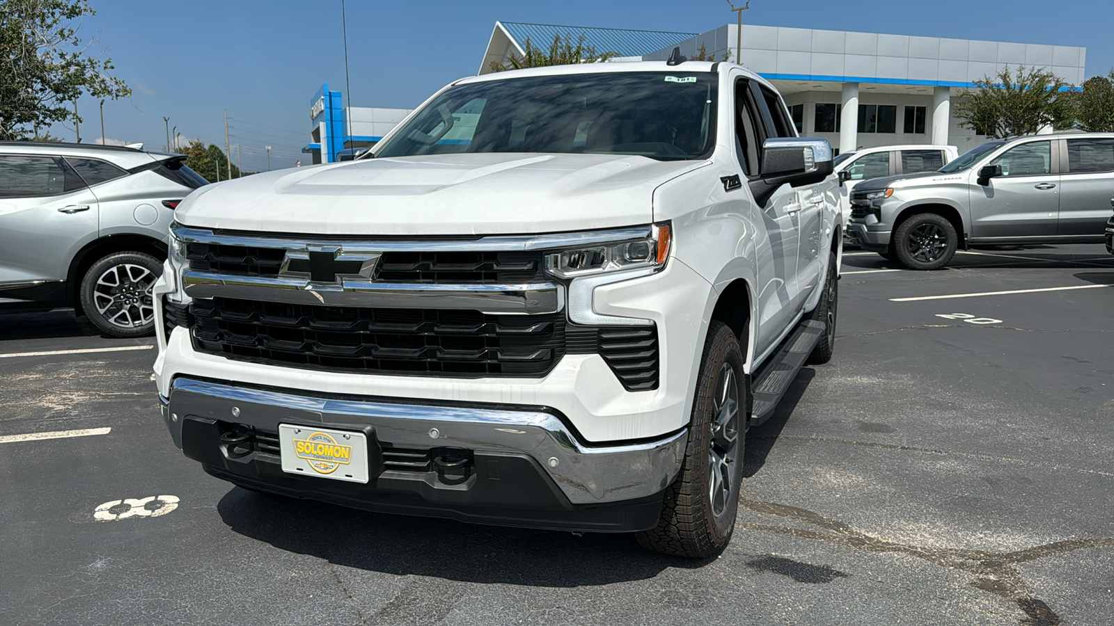 2024 Chevrolet Silverado 1500 LT 1