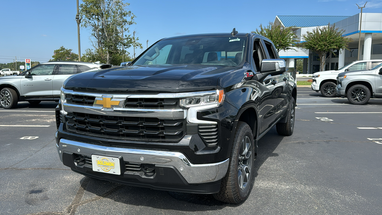 2024 Chevrolet Silverado 1500 LT 1