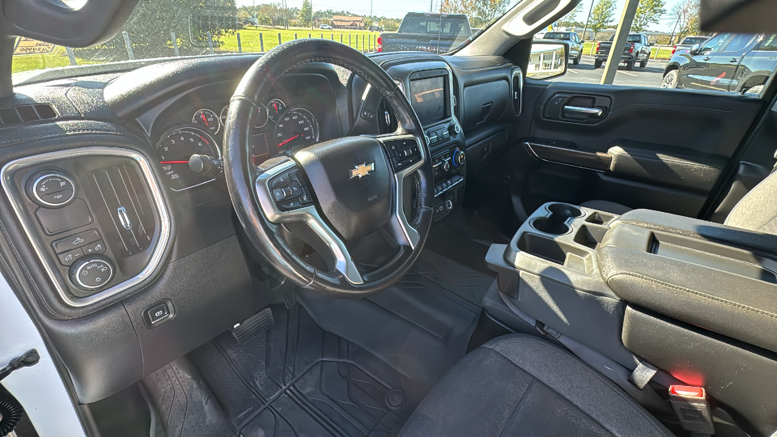 2019 Chevrolet Silverado 1500 LT 3