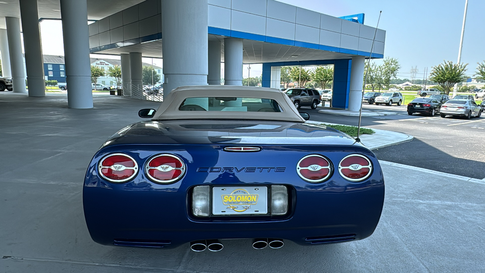 2004 Chevrolet Corvette Base 17