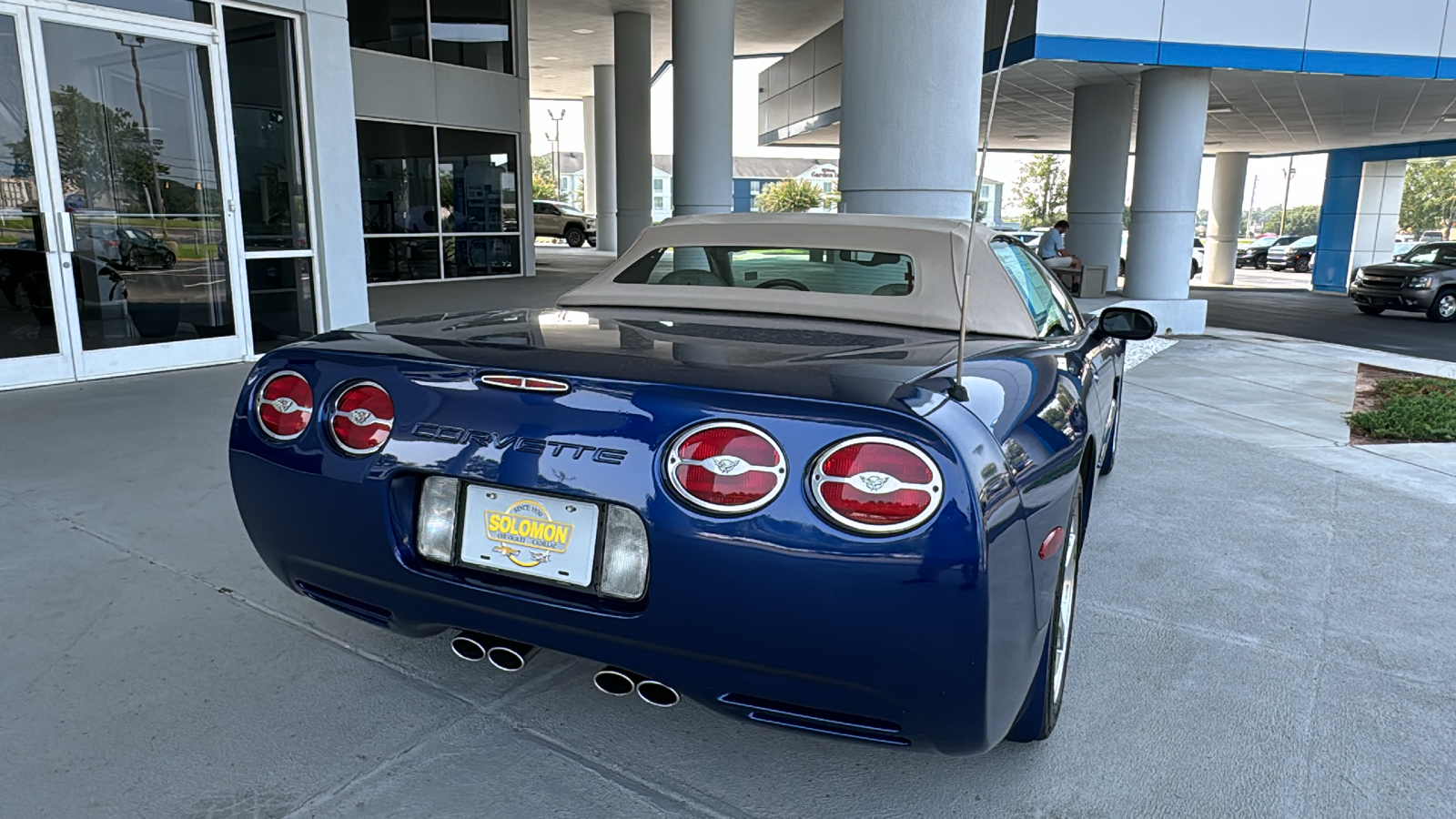 2004 Chevrolet Corvette Base 18