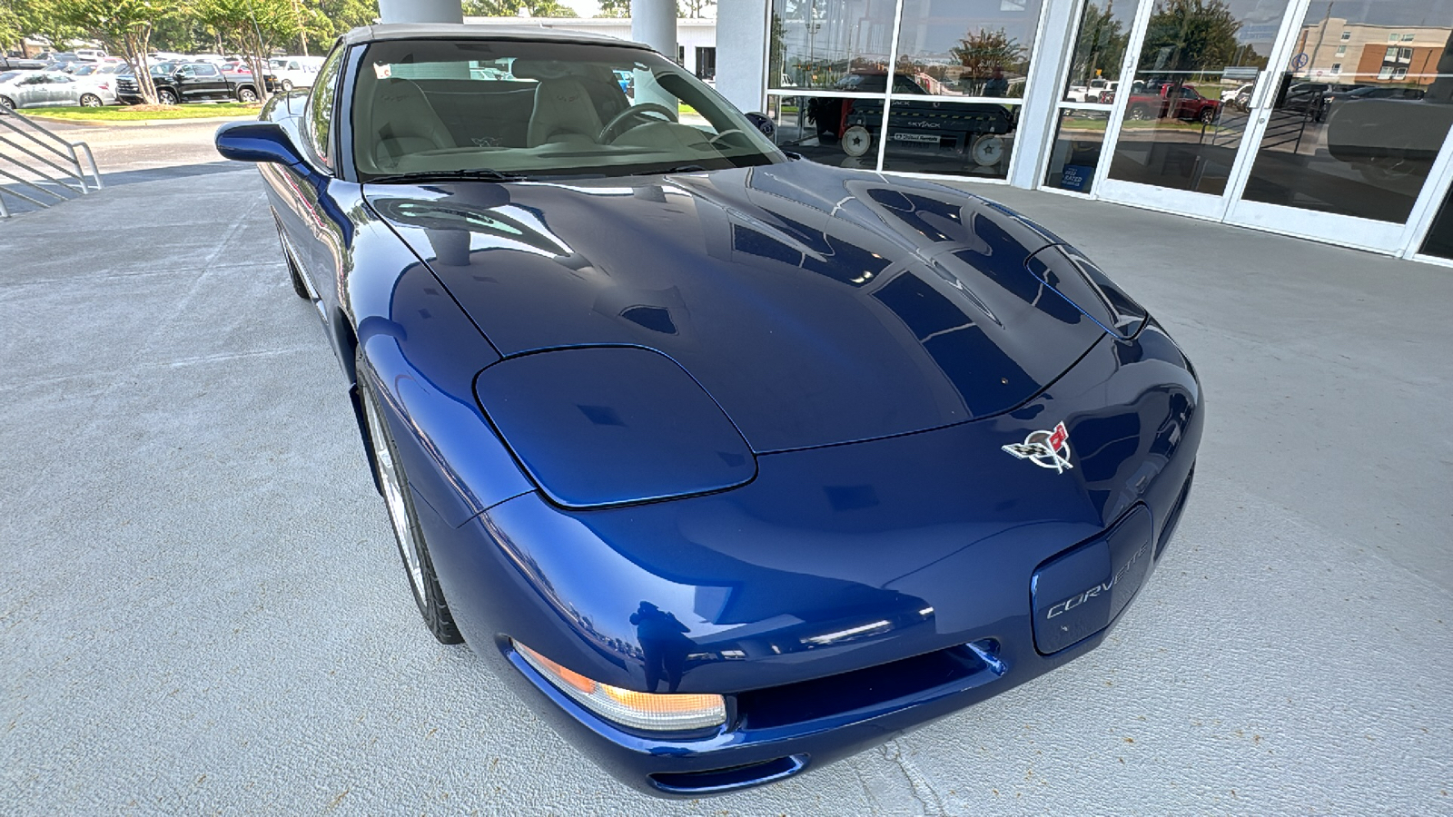 2004 Chevrolet Corvette Base 19