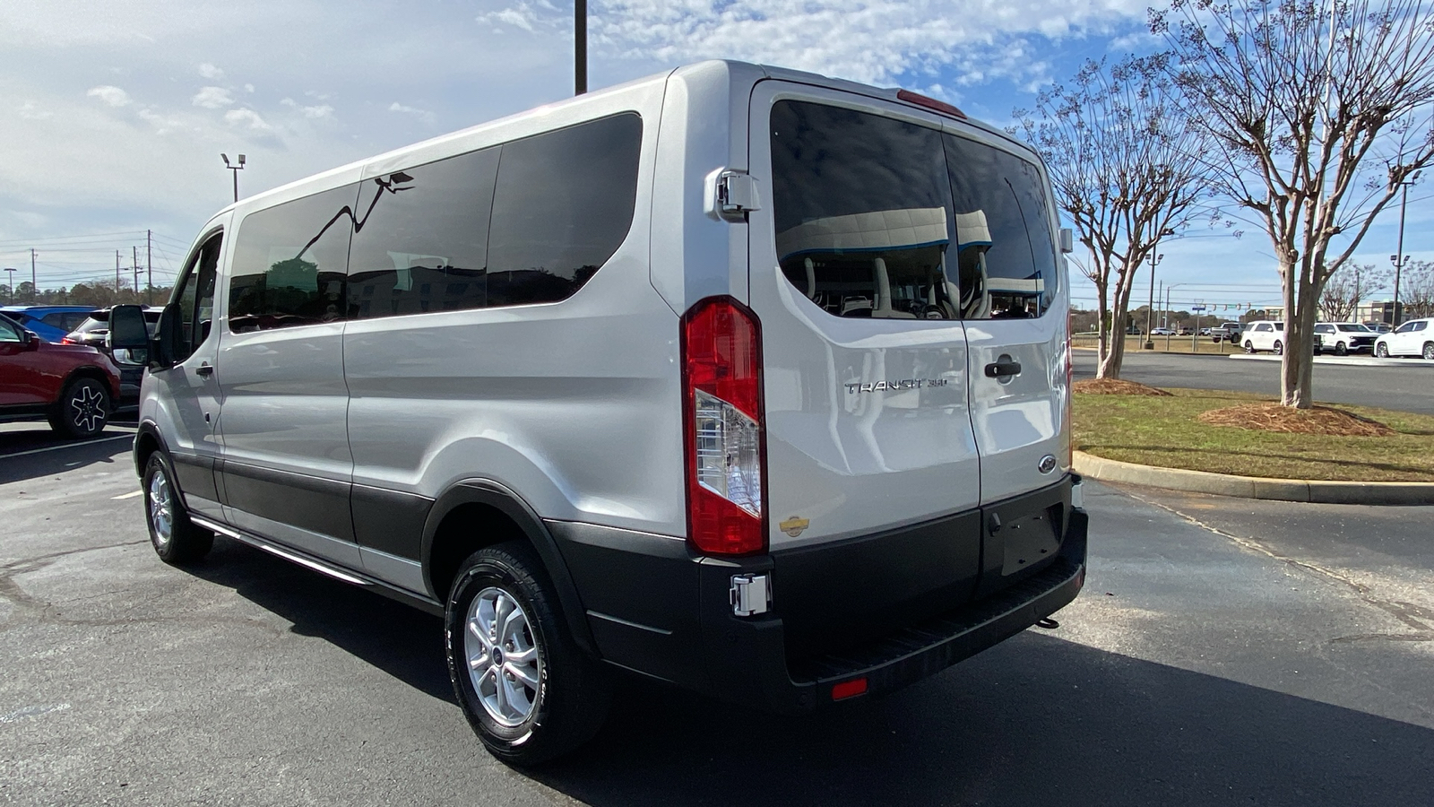 2021 Ford Transit-350 XLT 17