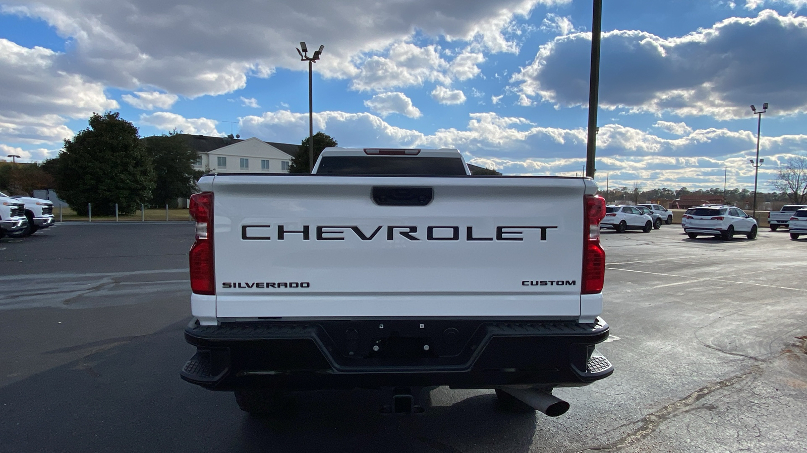 2022 Chevrolet Silverado 2500HD Custom 24