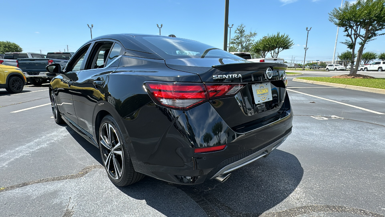 2023 Nissan Sentra SR 25