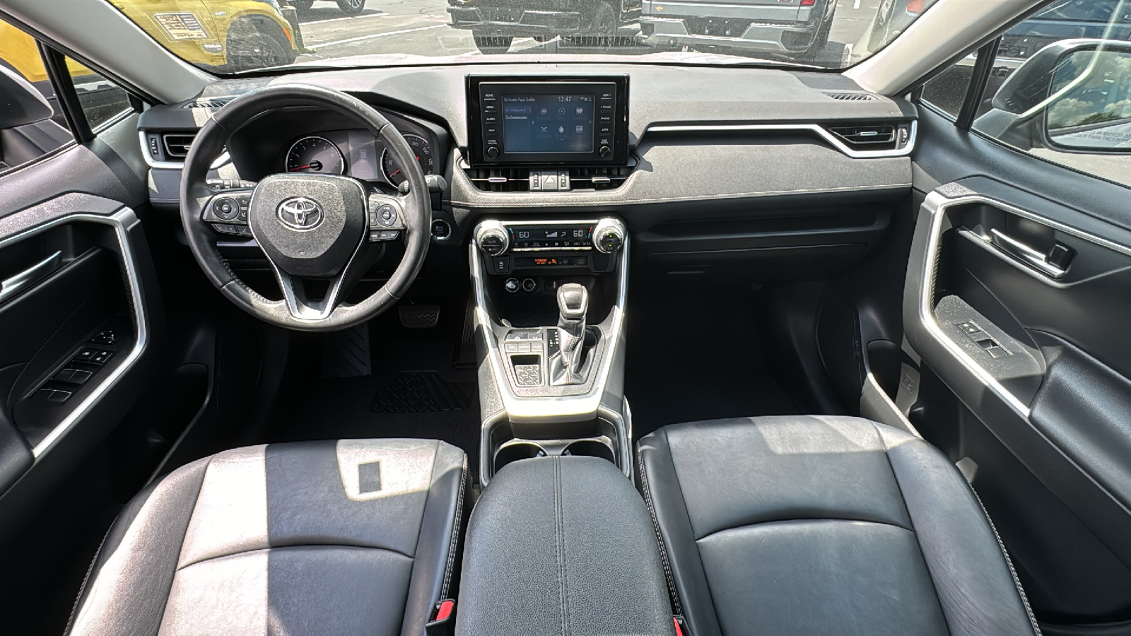 2019 Toyota RAV4 XLE Premium 18