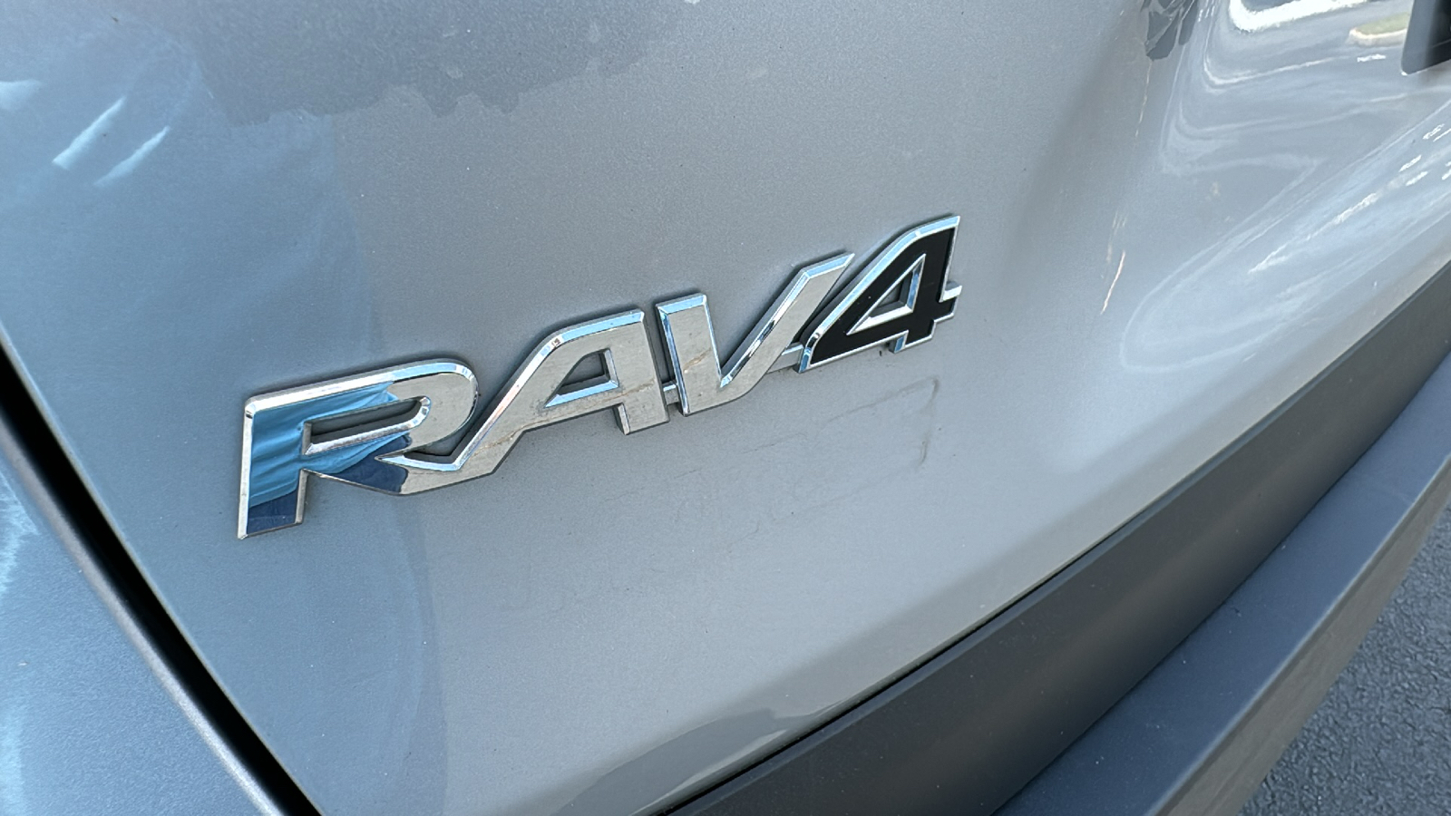 2019 Toyota RAV4 XLE Premium 30