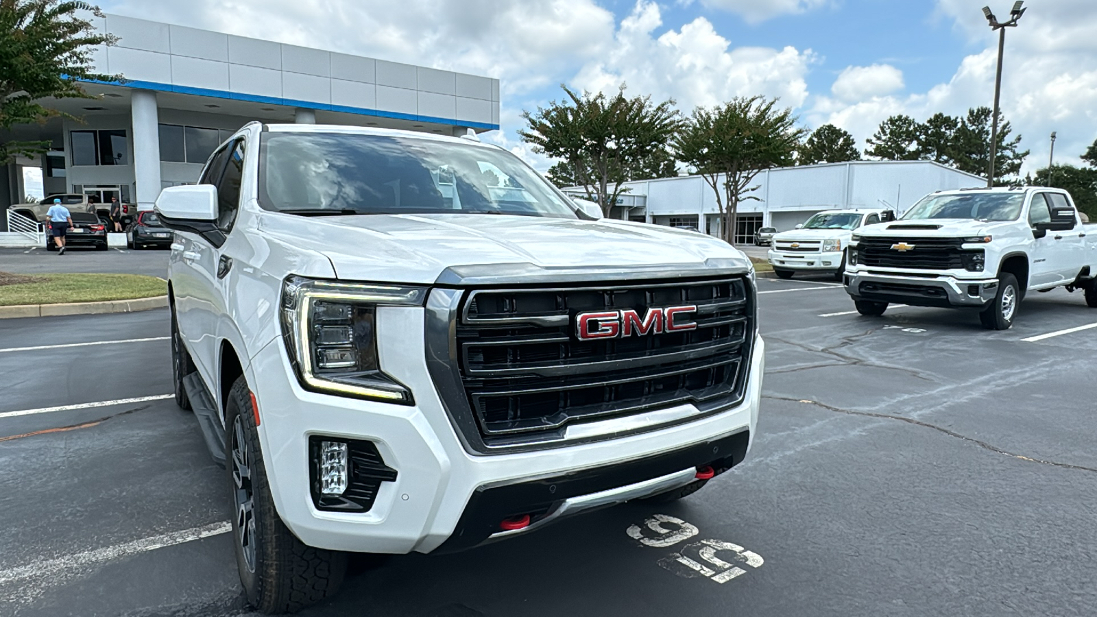 2022 GMC Yukon AT4 35