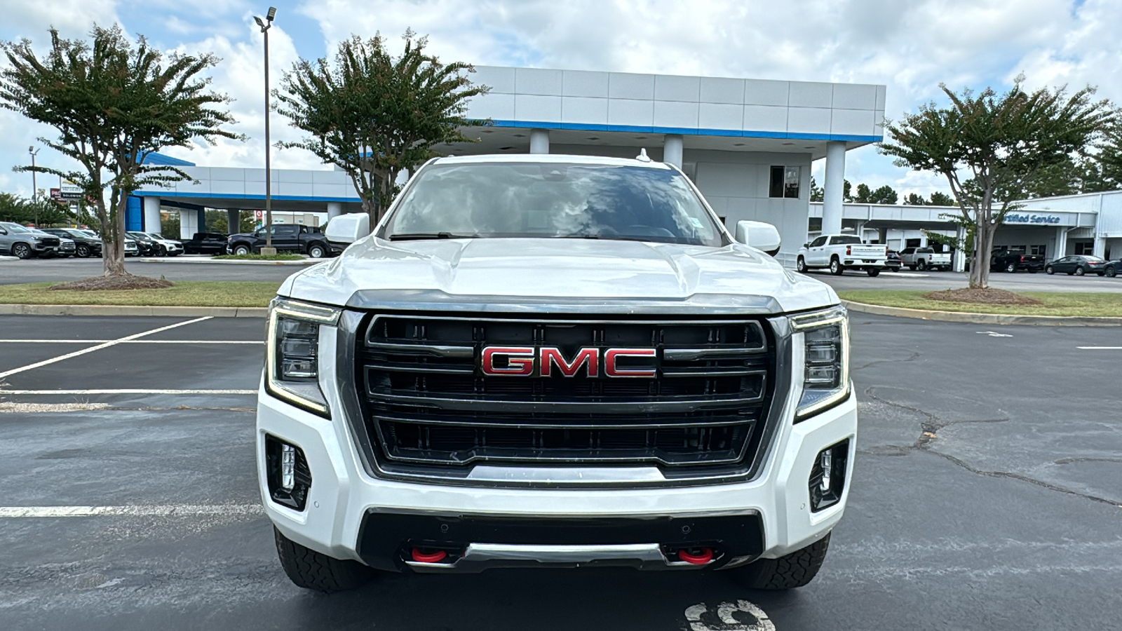 2022 GMC Yukon AT4 36