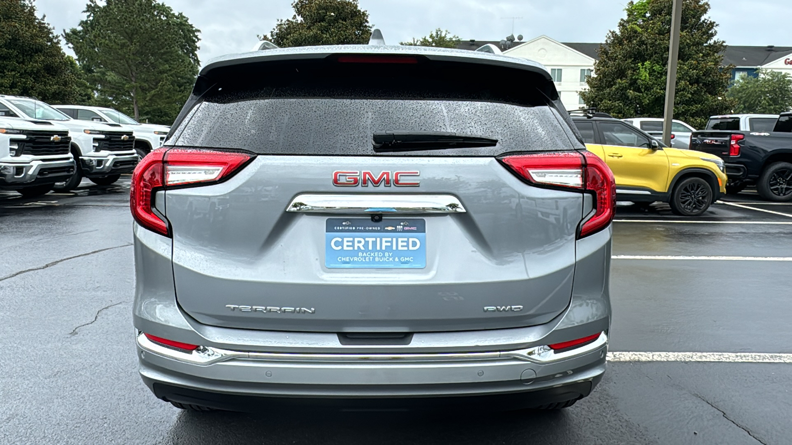 2023 GMC Terrain Denali 25