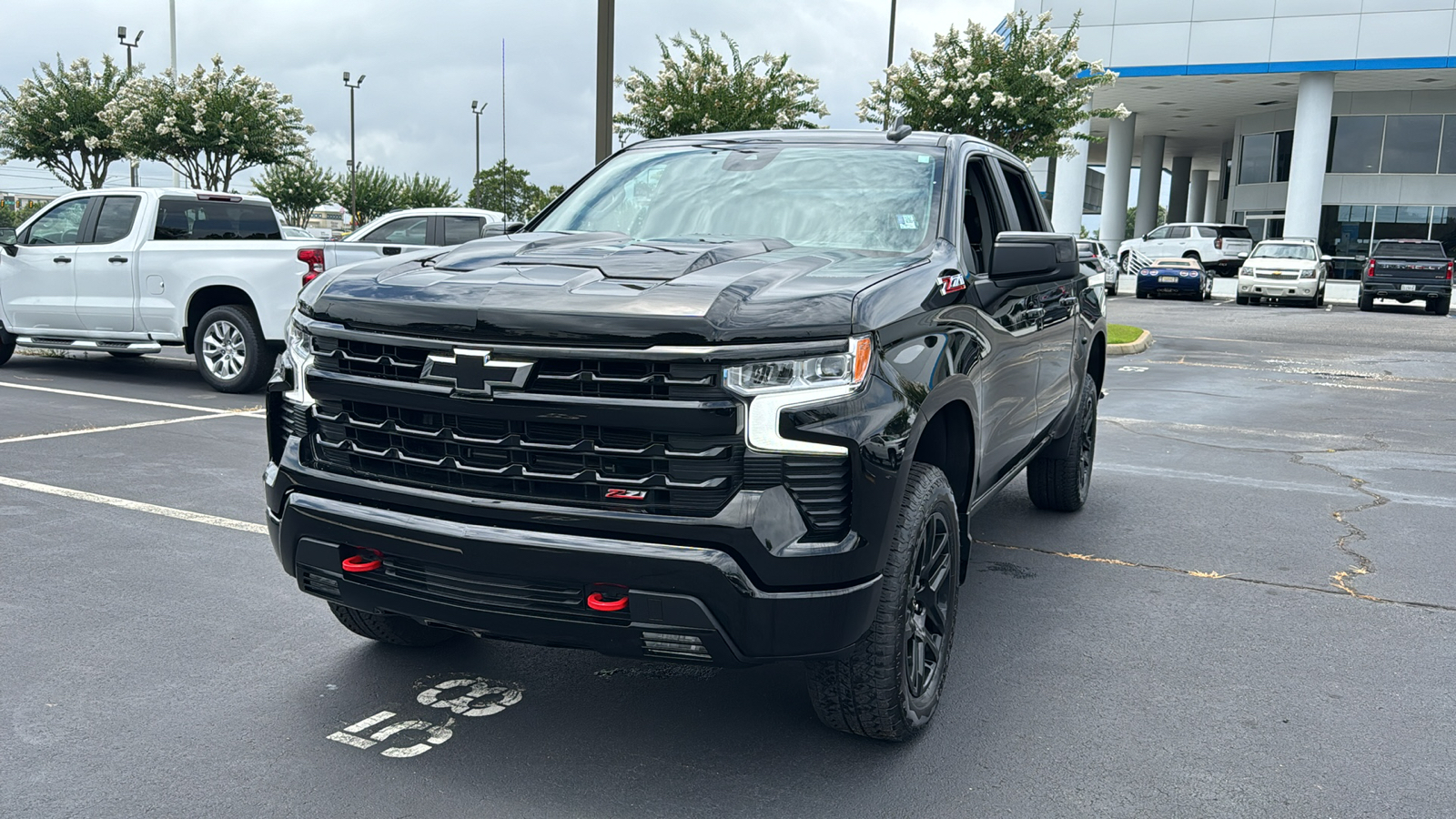 2023 Chevrolet Silverado 1500 LT Trail Boss 1