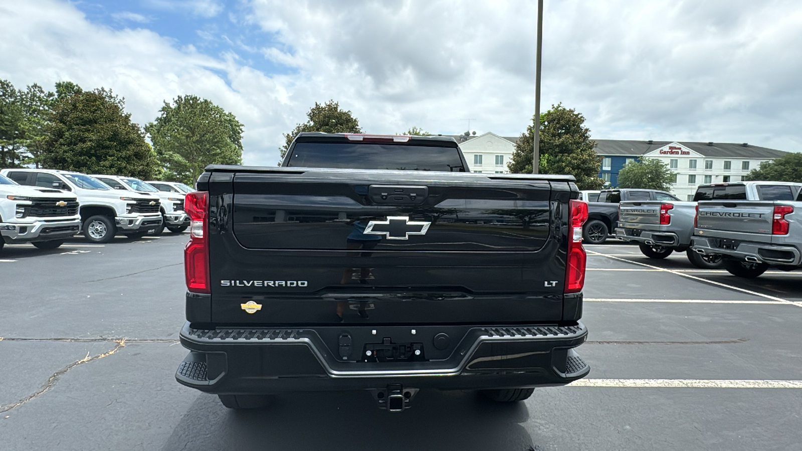 2023 Chevrolet Silverado 1500 LT Trail Boss 27