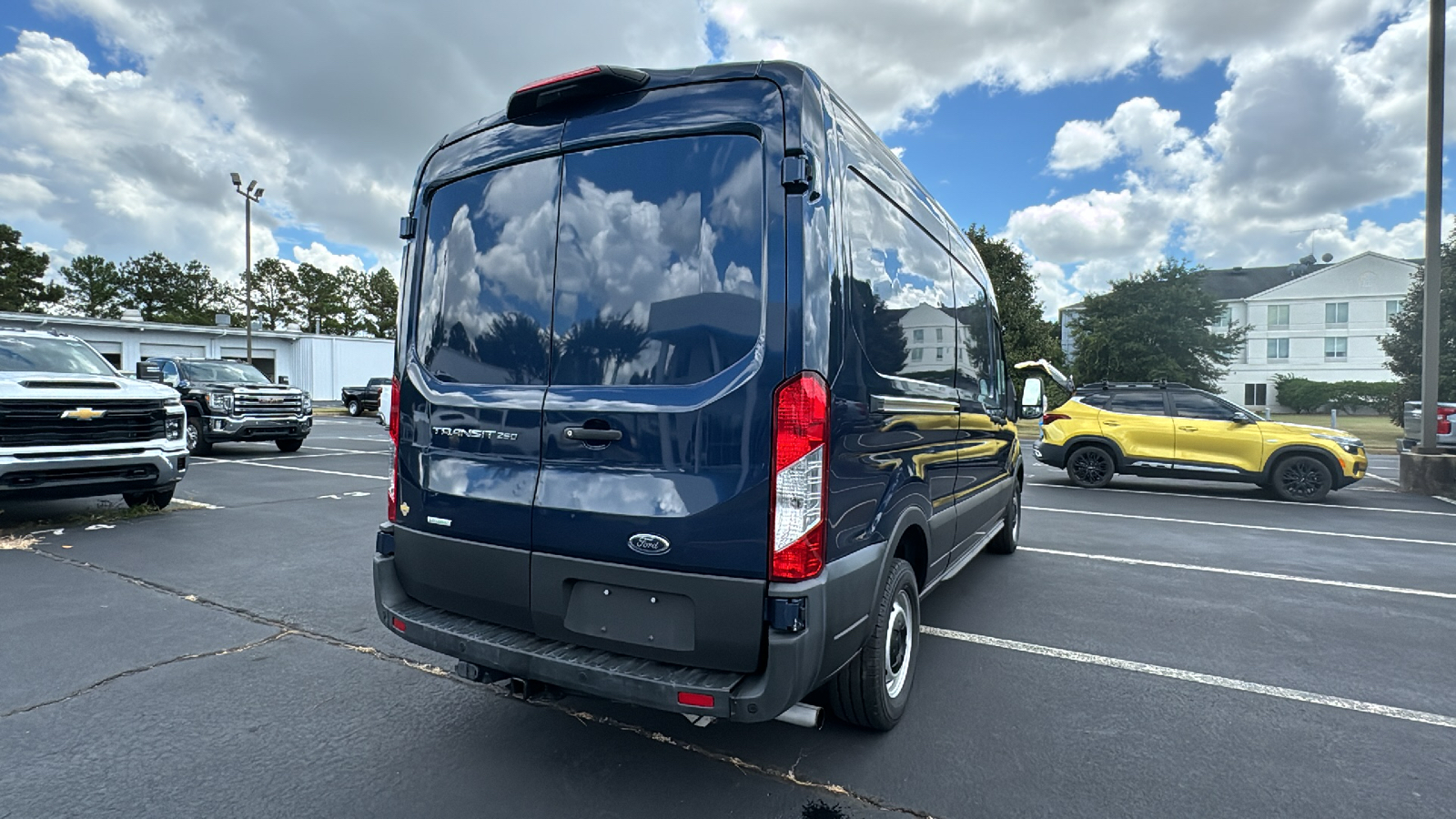 2021 Ford Transit-250 Base 23