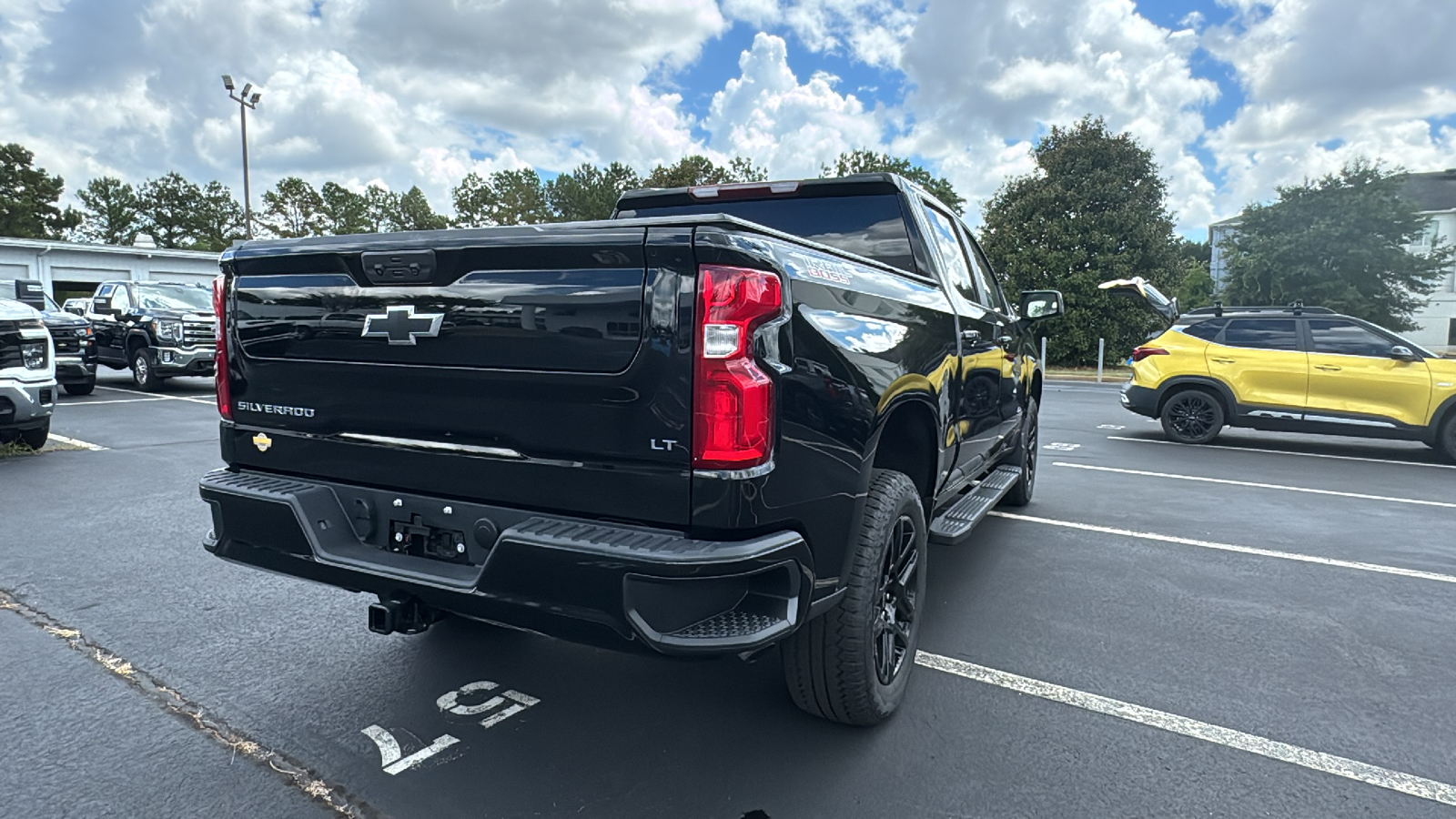 2023 Chevrolet Silverado 1500 LT Trail Boss 30