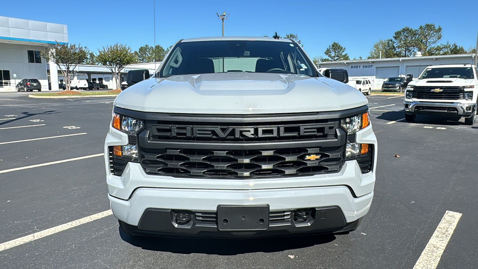 2024 Chevrolet Silverado 1500 Custom 32