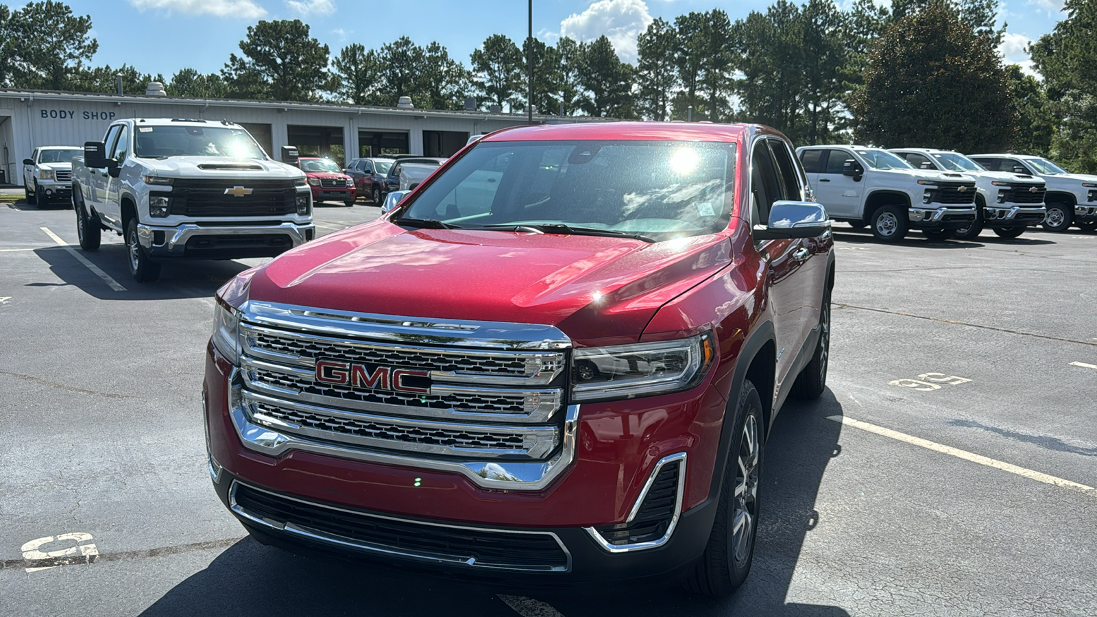 2023 GMC Acadia SLE 1