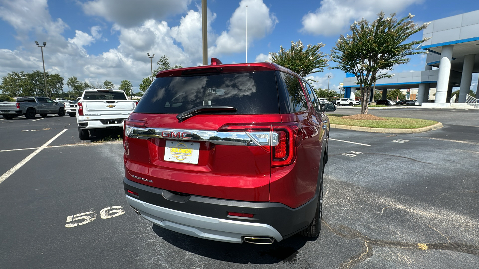 2023 GMC Acadia SLE 32