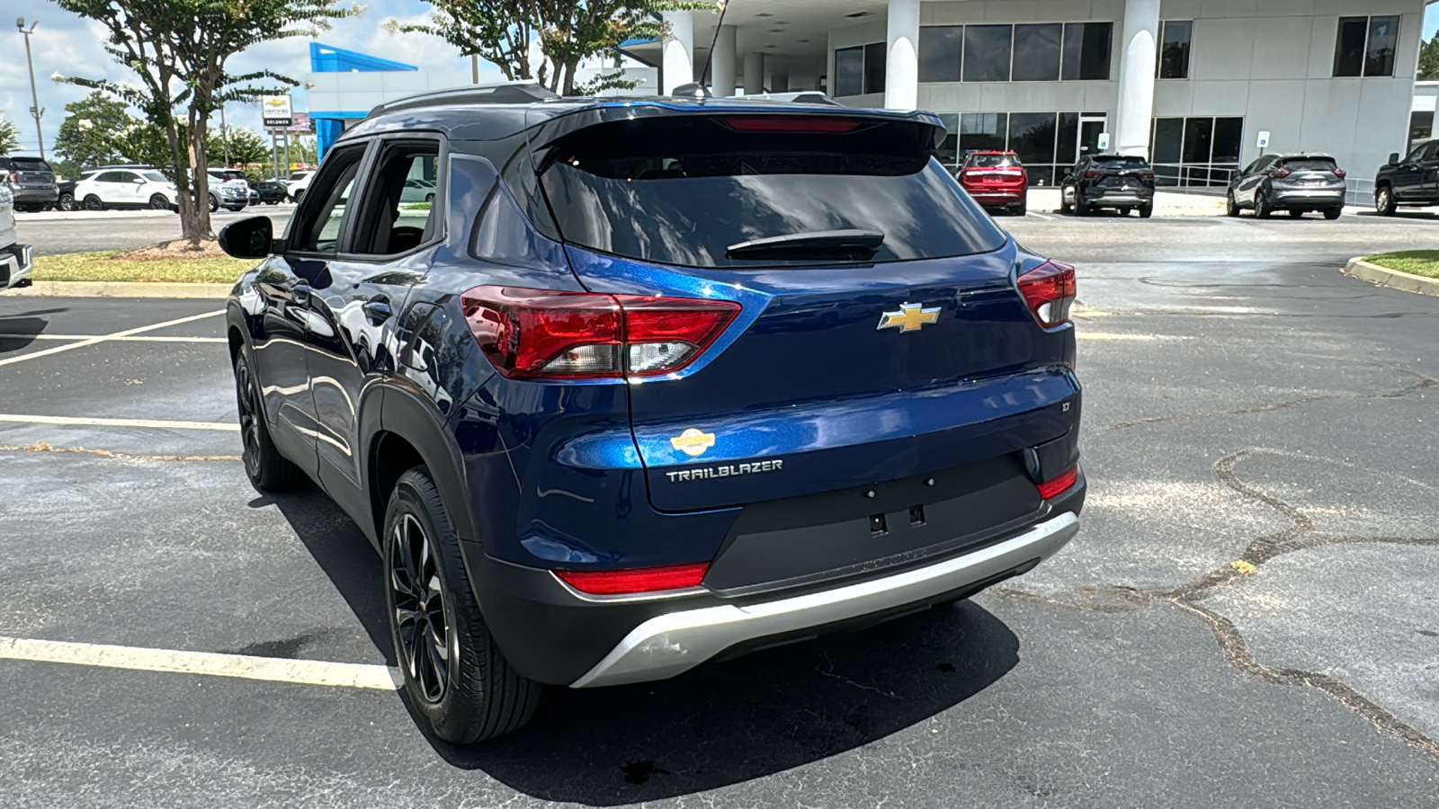 2023 Chevrolet TrailBlazer LT 25