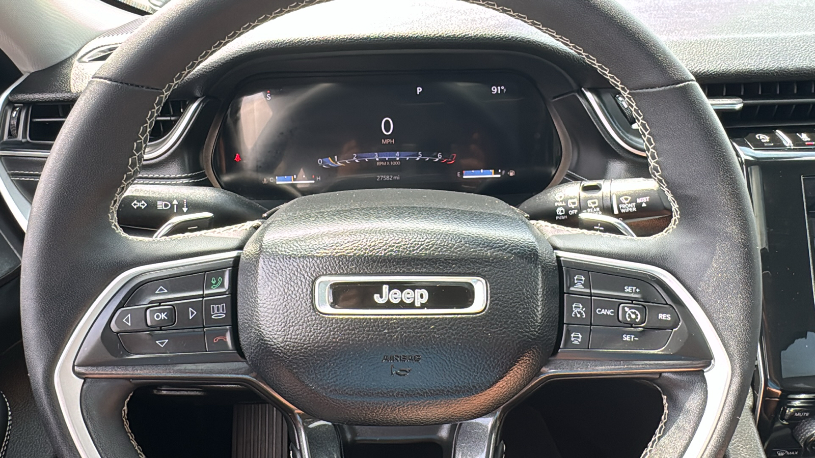 2023 Jeep Grand Cherokee Laredo 5