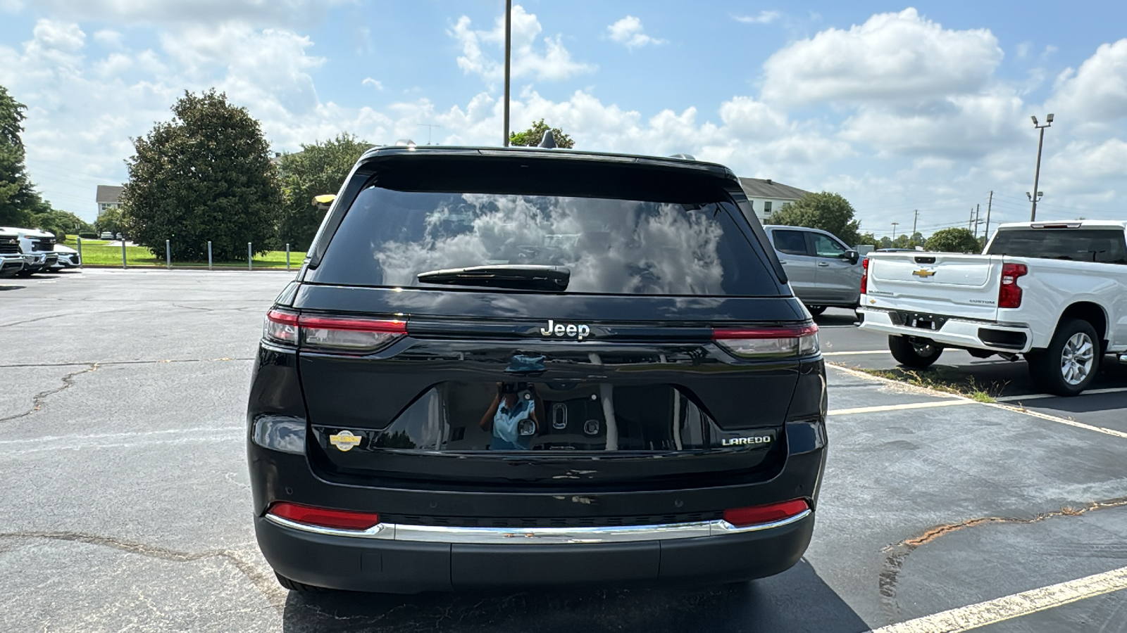 2023 Jeep Grand Cherokee Laredo 30