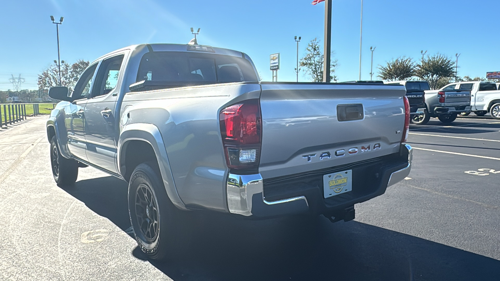 2020 Toyota Tacoma SR5 25