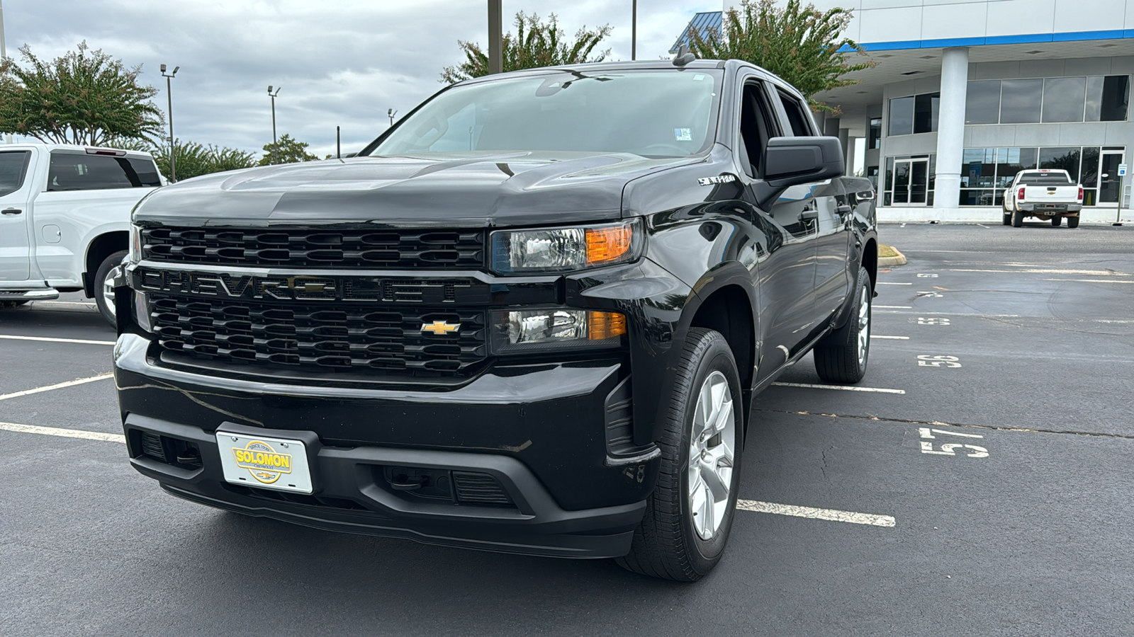 2021 Chevrolet Silverado 1500 Custom 1