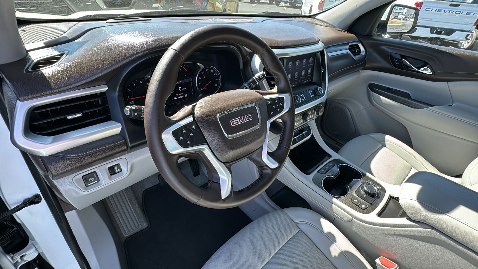 2023 GMC Acadia SLT 4